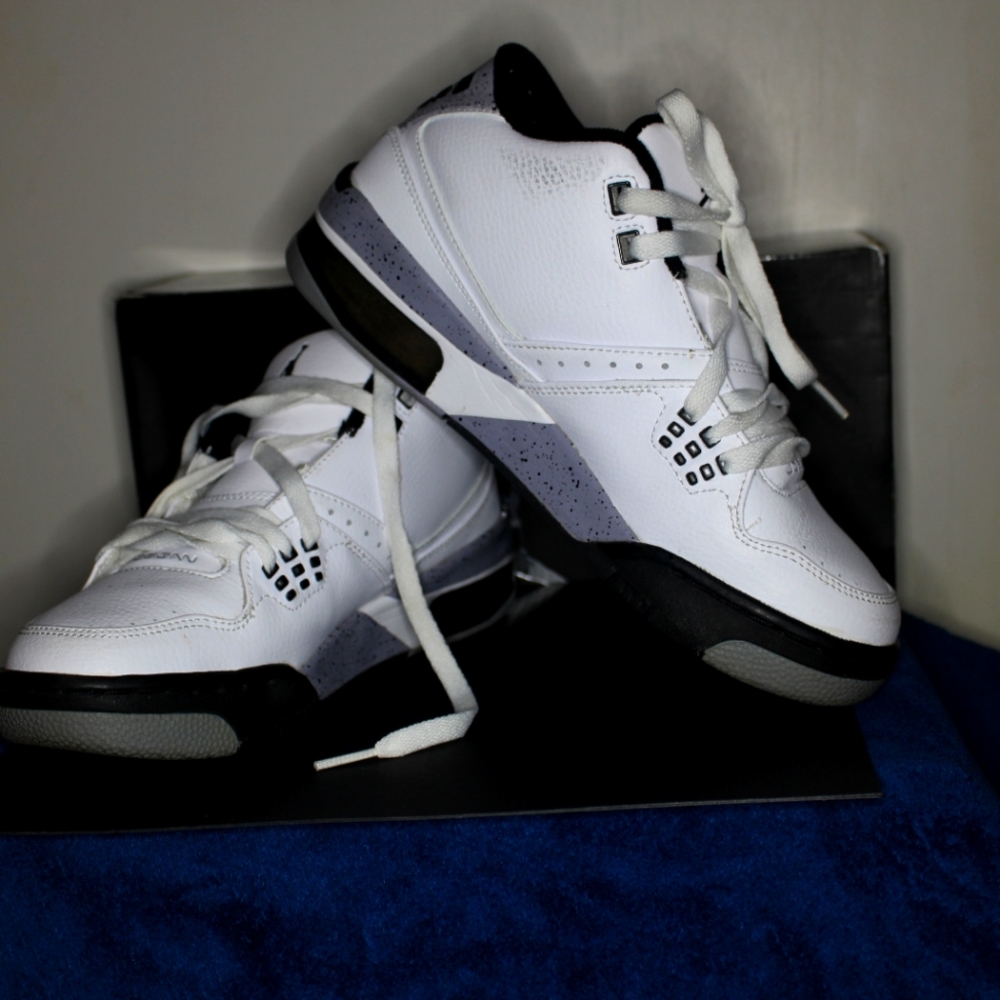 Jordan Flights 23 (GS)